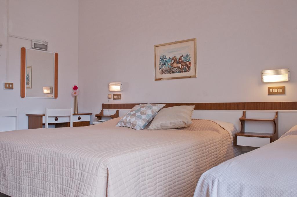Albergo La Rosetta Chianciano Terme Exterior foto