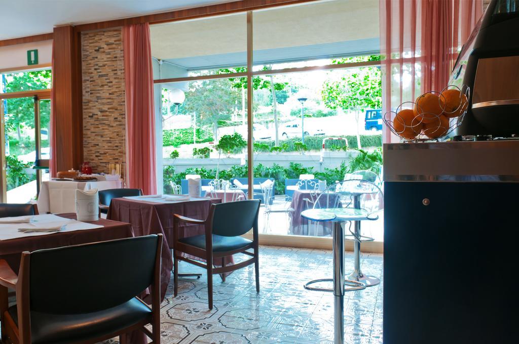 Albergo La Rosetta Chianciano Terme Exterior foto